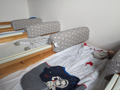 Im Schlafraum bieten wir Boden- und